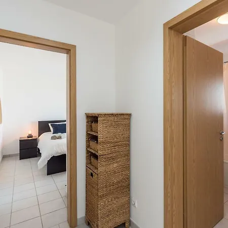Lovelystay - Spacious In - Balcony And Bbq פורטימאו