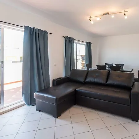 Lovelystay - Spacious In - Balcony And Bbq דירה פורטימאו