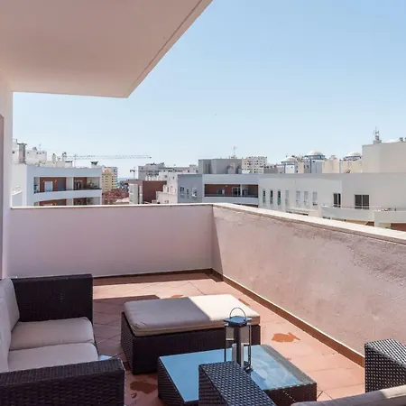 דירה Lovelystay - Spacious In - Balcony And Bbq